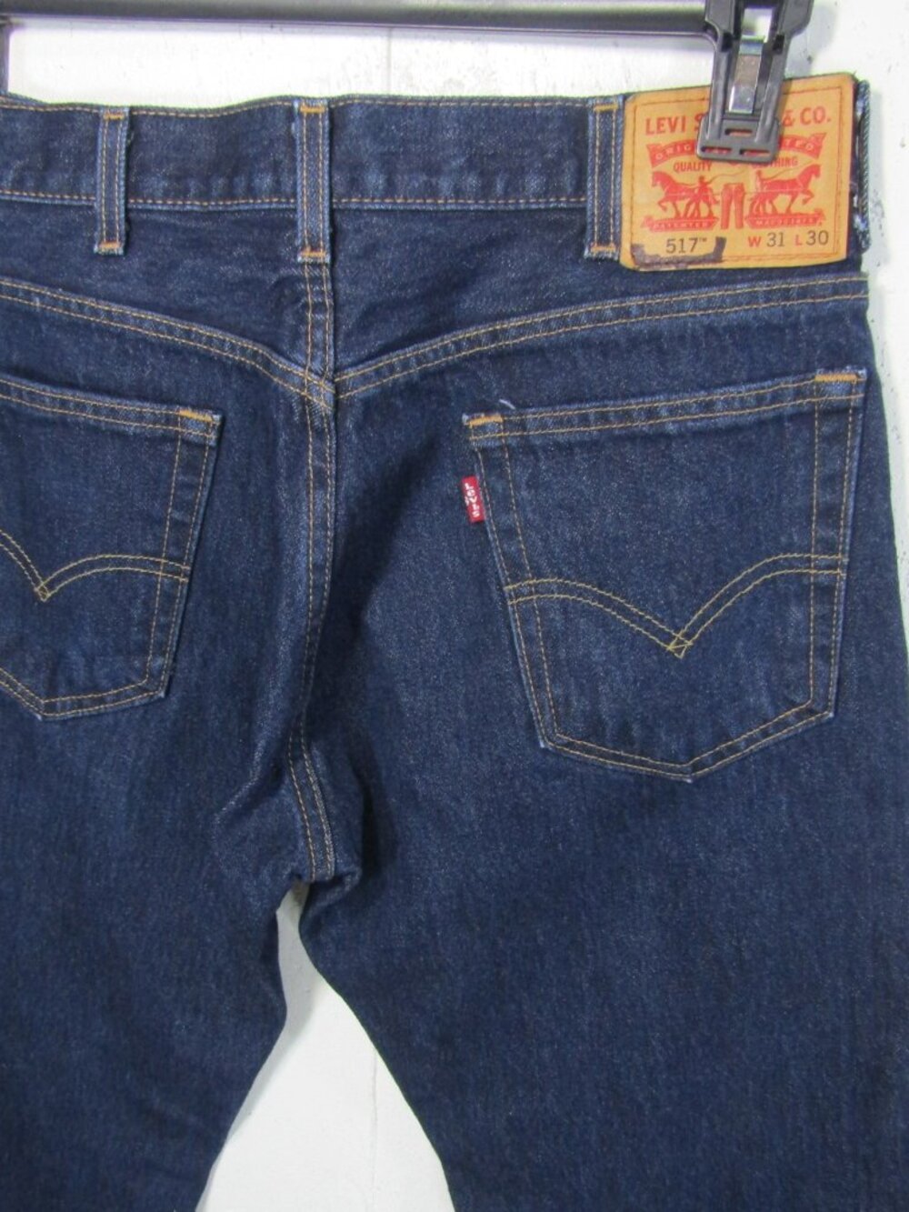 Levi's 517 Bootcut Jeans Mens 32x32 Dark Wash Blue Denim 100% Cotton Cowboy